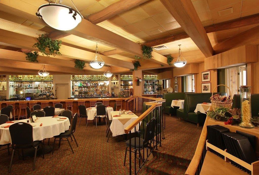 Hotel Mead Resorts & Conventions Center Wisconsin Rapids Restoran fotoğraf