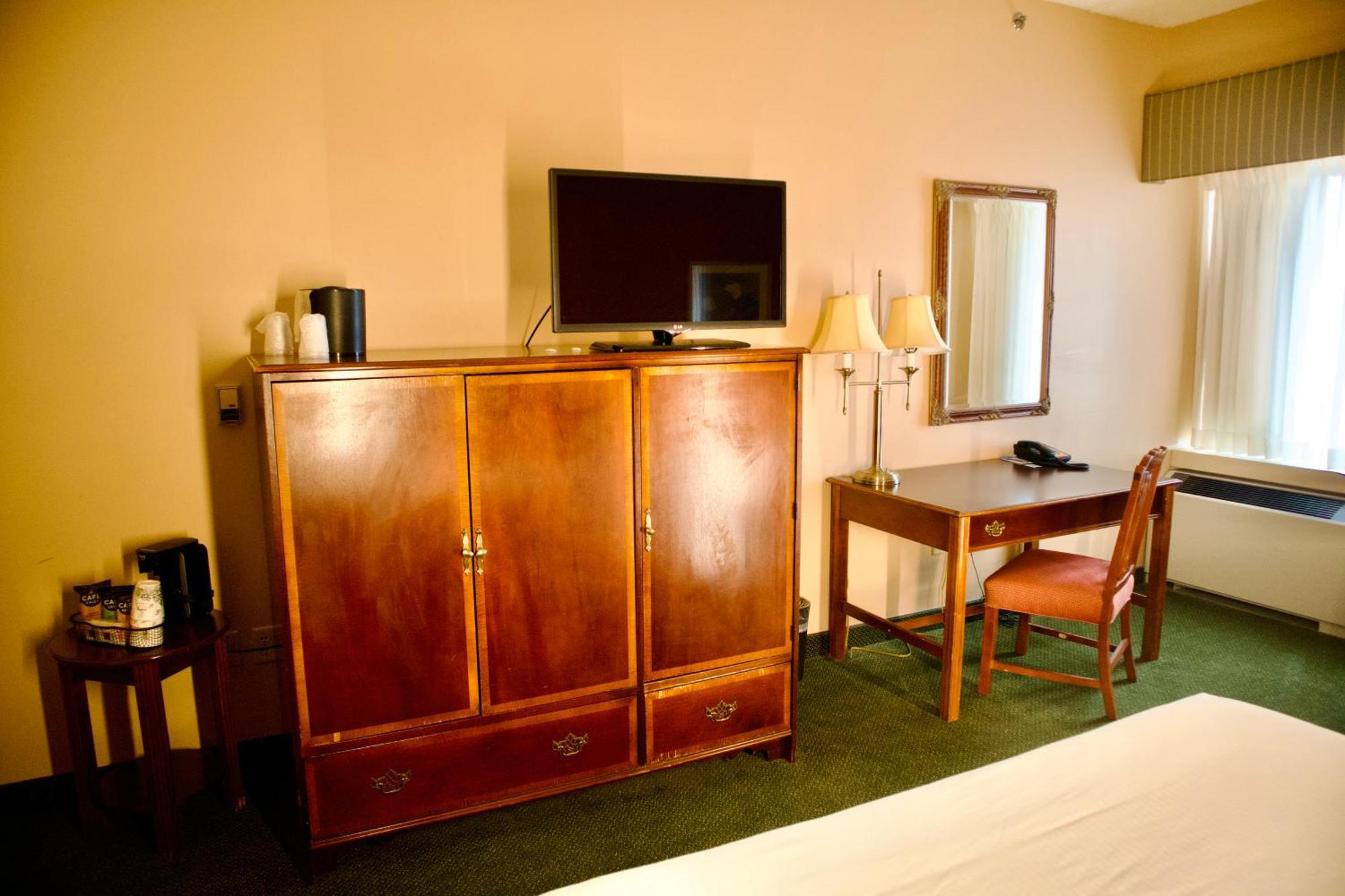 Hotel Mead Resorts & Conventions Center Wisconsin Rapids Dış mekan fotoğraf